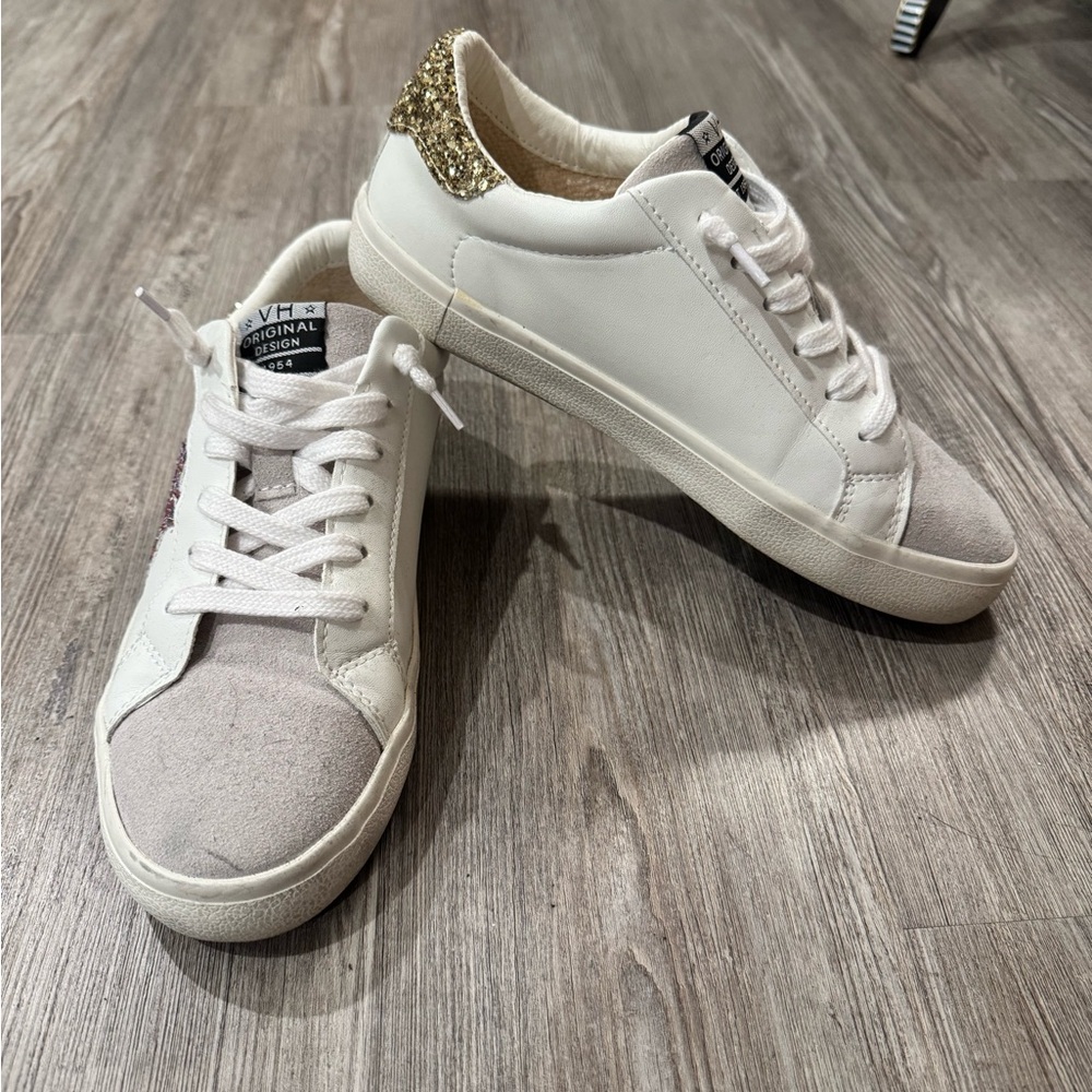 Vintage Havana White and Gold Sneakers